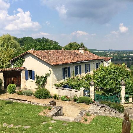 Bed and Breakfast Grange Bleuet à Aubeterre-sur-Dronne Extérieur photo