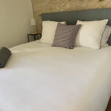 Bed and Breakfast Grange Bleuet à Aubeterre-sur-Dronne Extérieur photo