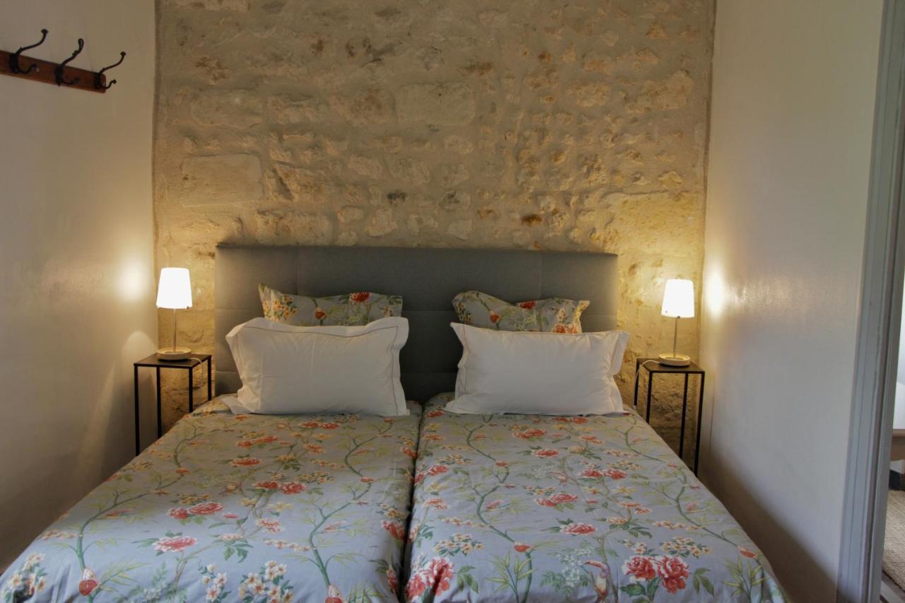 Bed and Breakfast Grange Bleuet à Aubeterre-sur-Dronne Extérieur photo